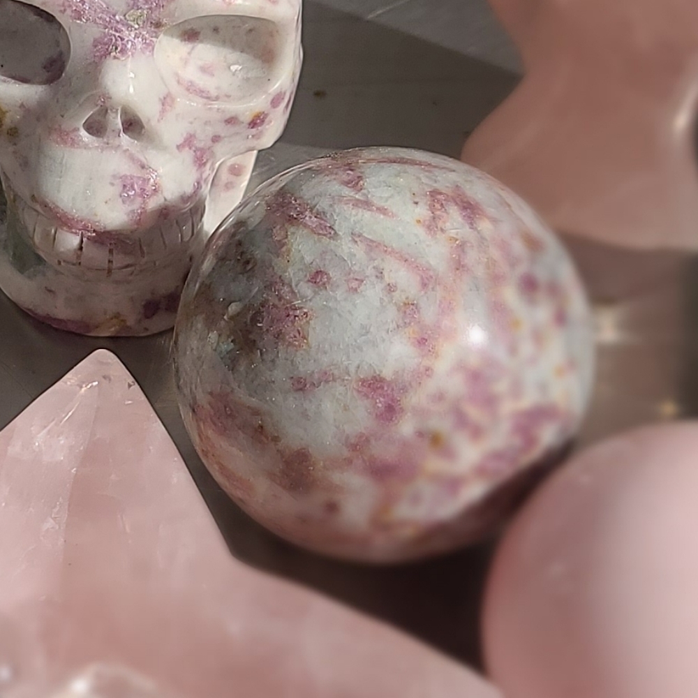 LAST ONE! Pink hand carved ruby tourmaline large spheres - Picture 2 of 7
